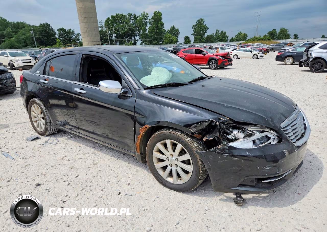 2013 Chrysler 200 Limited VIN:1C3CCBCG6DN523481 - 4