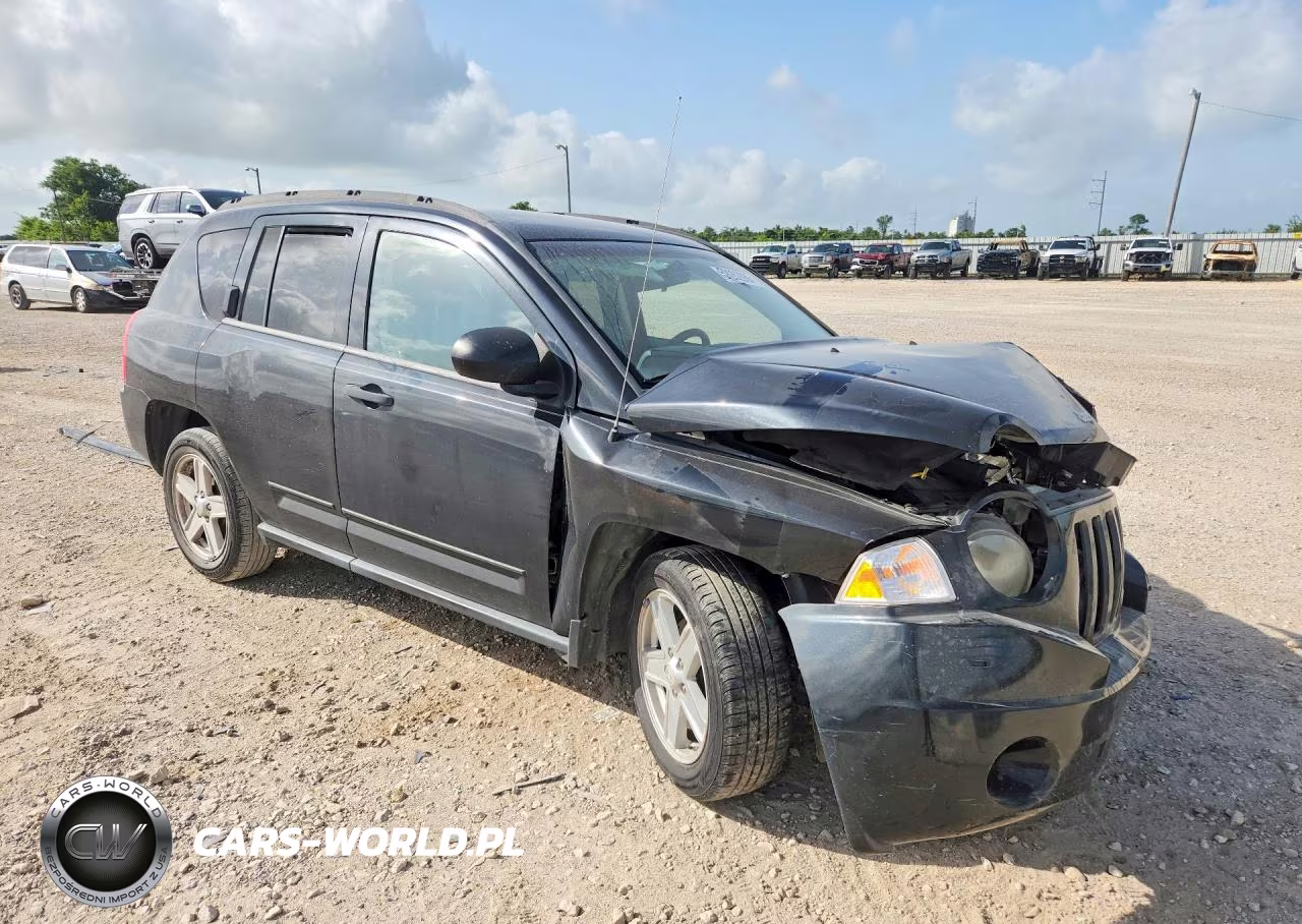 2008 Jeep Compass Sport VIN:1J8FT47W48D661241 - 4