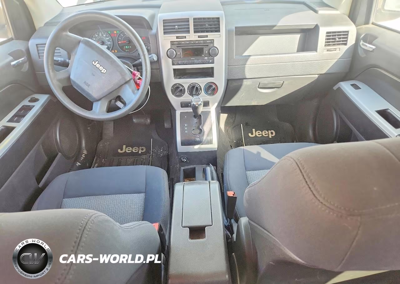 2008 Jeep Compass Sport VIN:1J8FT47W48D661241 - 8