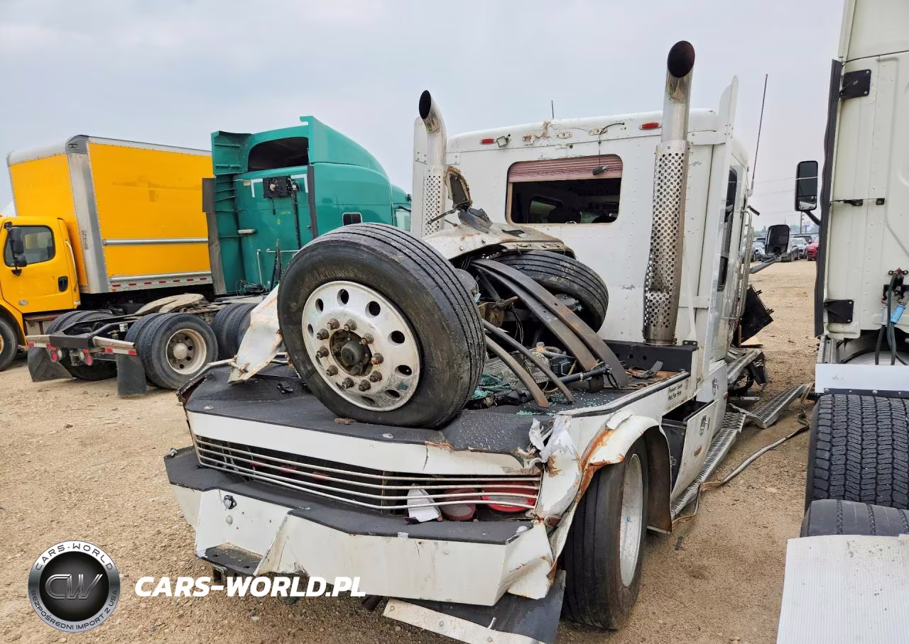 2006 Peterbilt 385 Semi Truck VIN:1NPGHU7X16D652847 - 3
