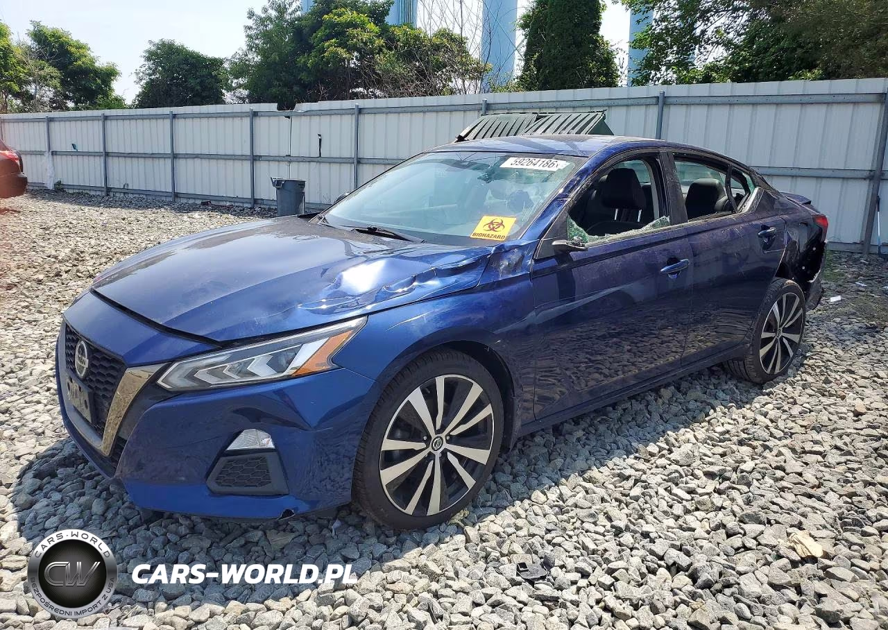 2022 Nissan Altima Sr – zdjęcie 1 z 12