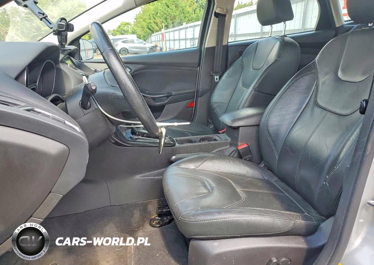 2016 Ford Focus Titanium VIN:1FADP3N24GL313978 - 7