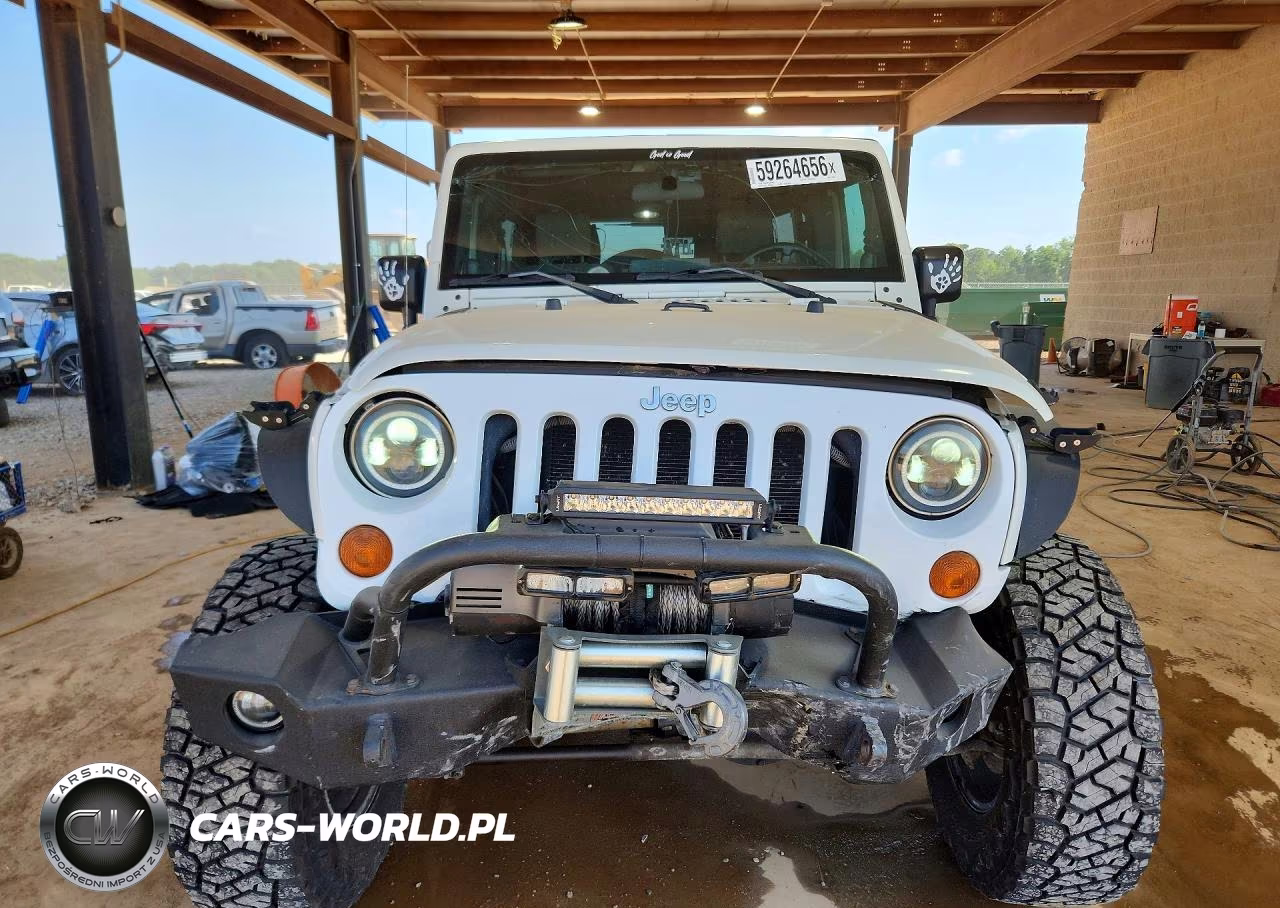 2009 Jeep Wrangler Unlimited X VIN:1J8GA39119L711865 - 5