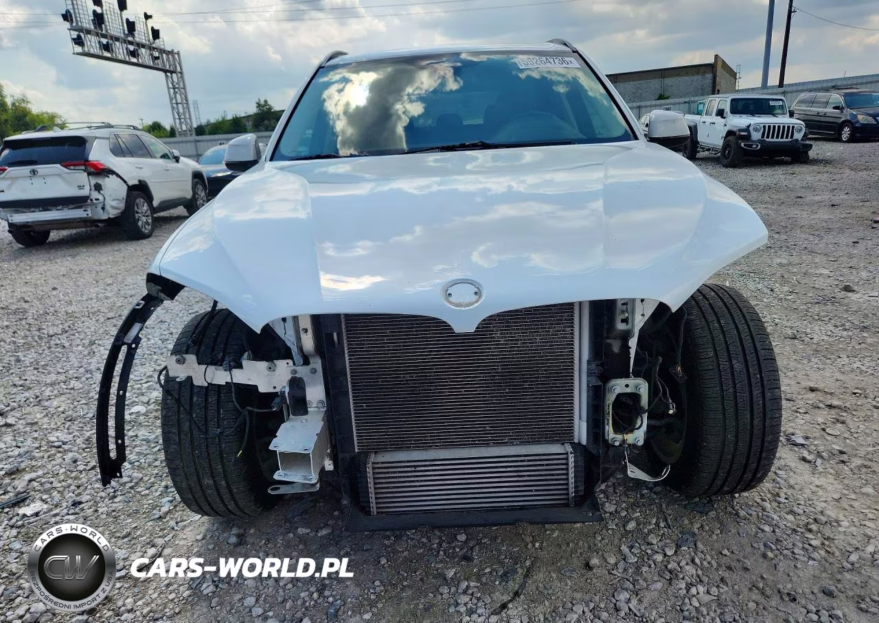 2016 BMW X5 xDrive35I VIN:5UXKR0C50G0S90383 - 5