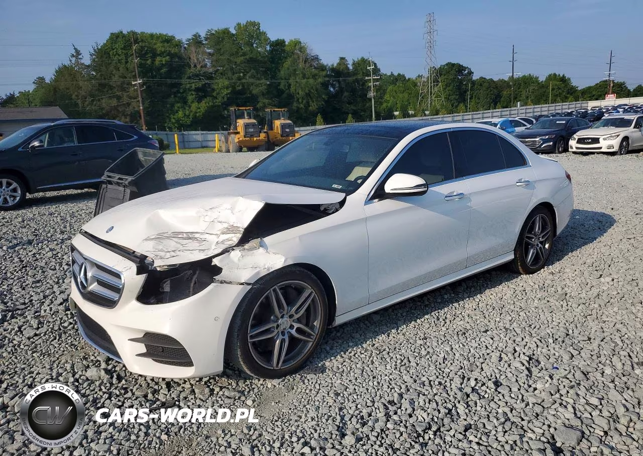 2017 Mercedes-Benz E 300 4Matic – zdjęcie 1 z 12