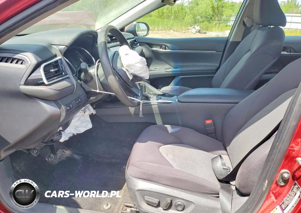 2018 Toyota Camry Le VIN:4T1B11HK2JU535855 - 7