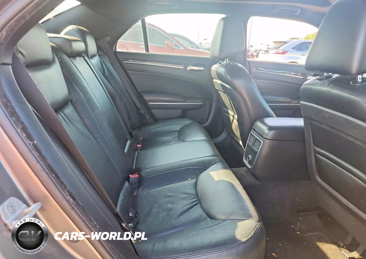 2011 Chrysler 300 Limited VIN:2C3CA5CG0BH537356 - 10