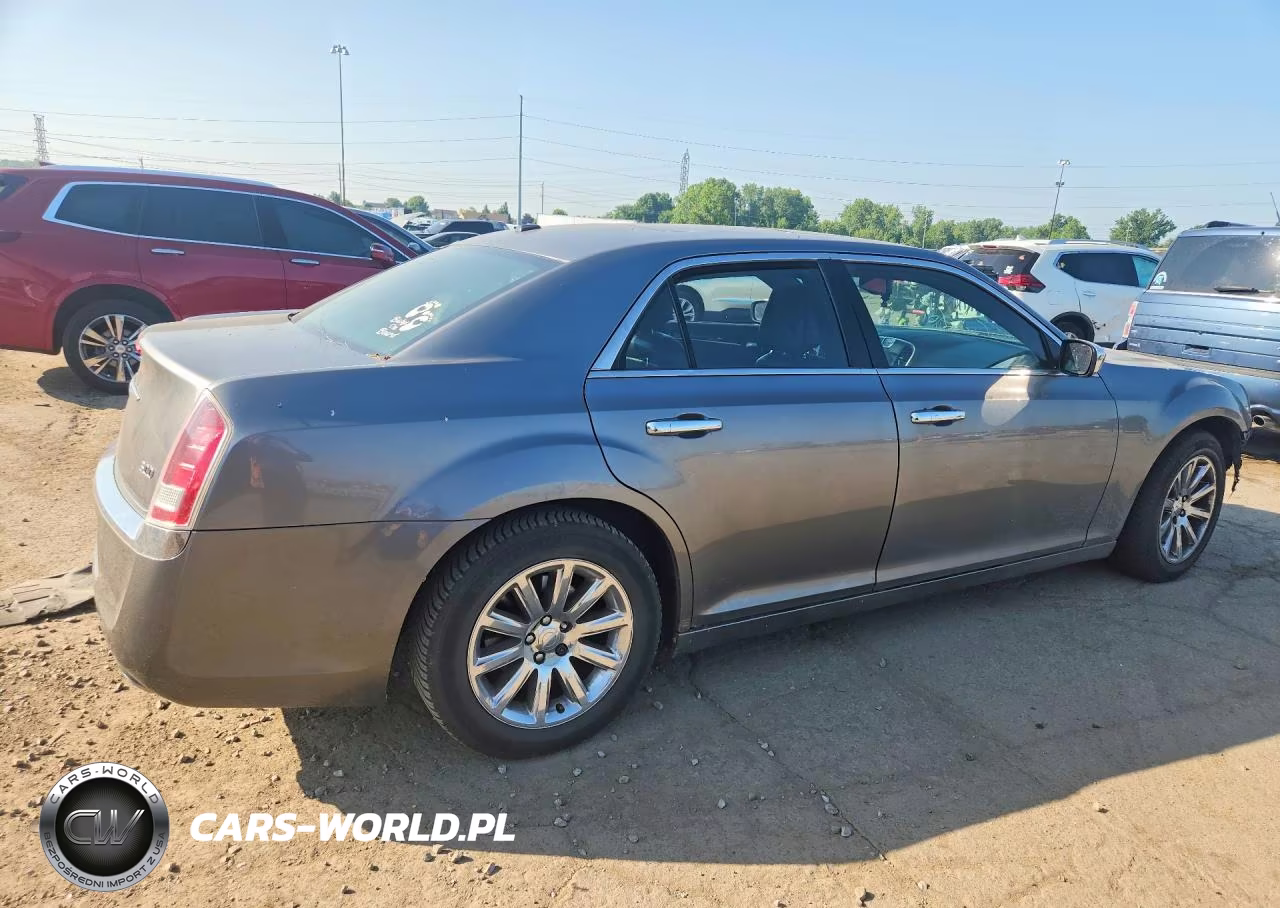 2011 Chrysler 300 Limited VIN:2C3CA5CG0BH537356 - 3