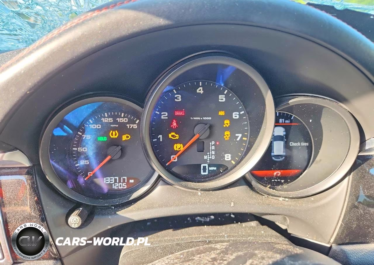 2018 Porsche Macan VIN:WP1AA2A56JLB05504 - 9