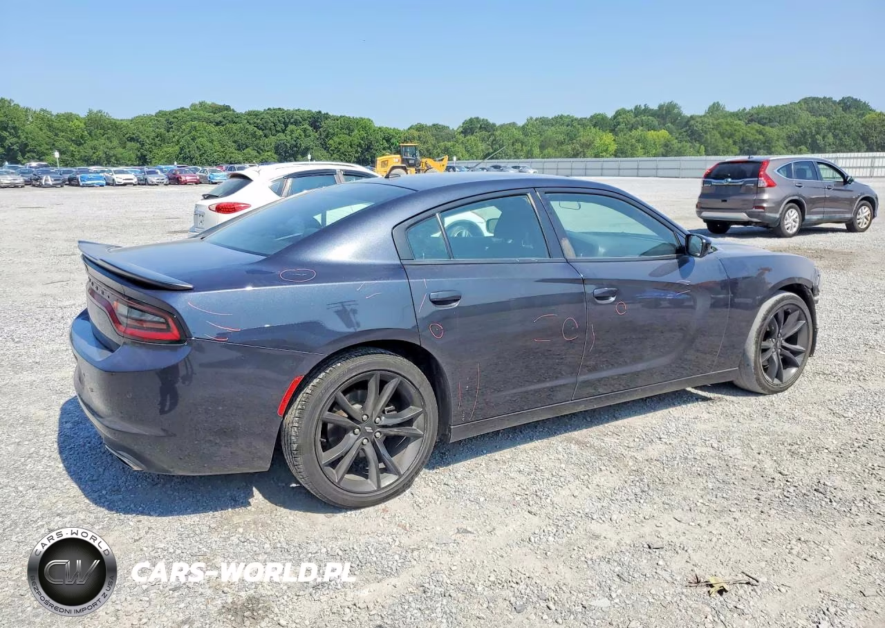 2018 Dodge Charger Sxt VIN:2C3CDXBG2JH336710 - 3