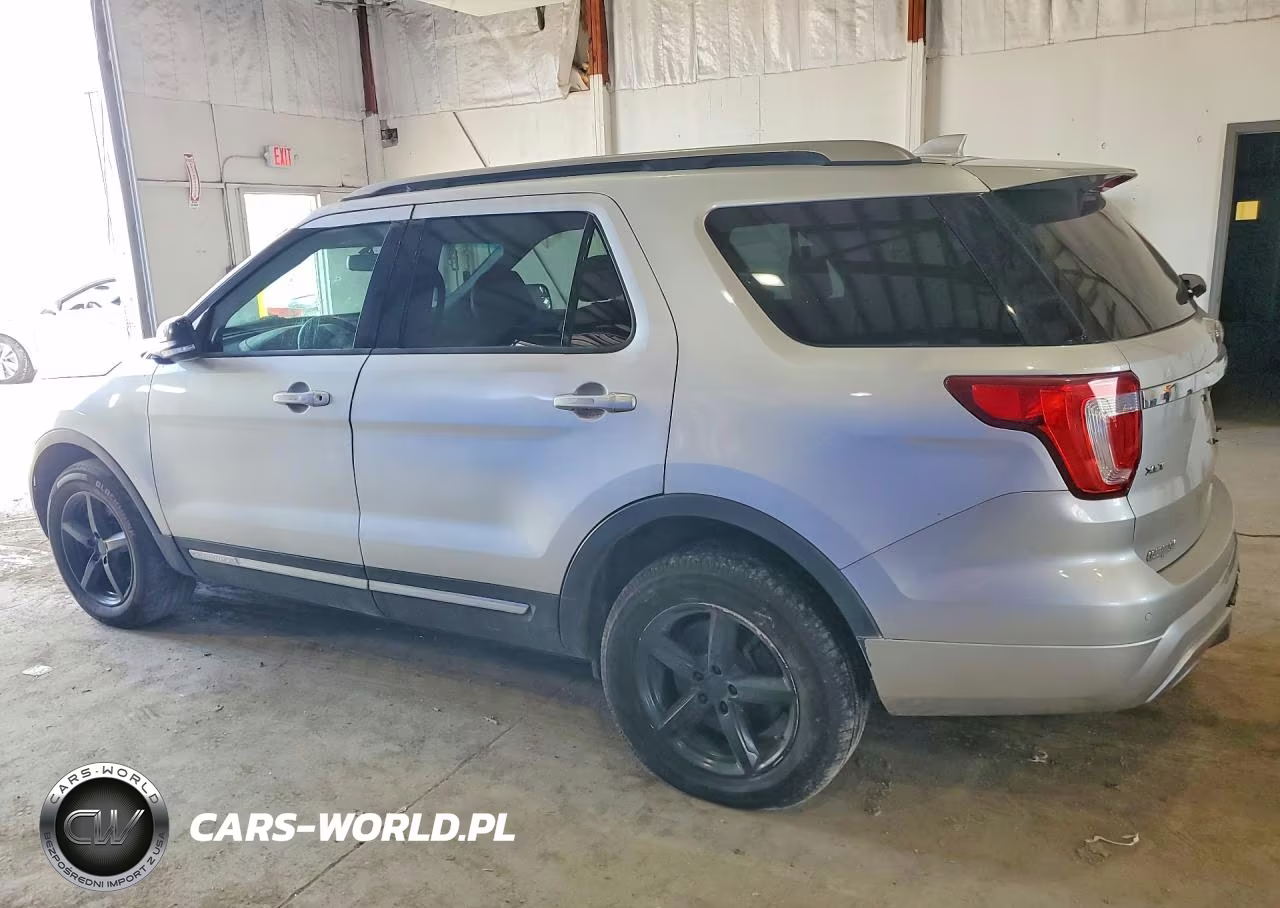 2016 Ford Explorer VIN:1FM5K8D80GGA83814 - 2