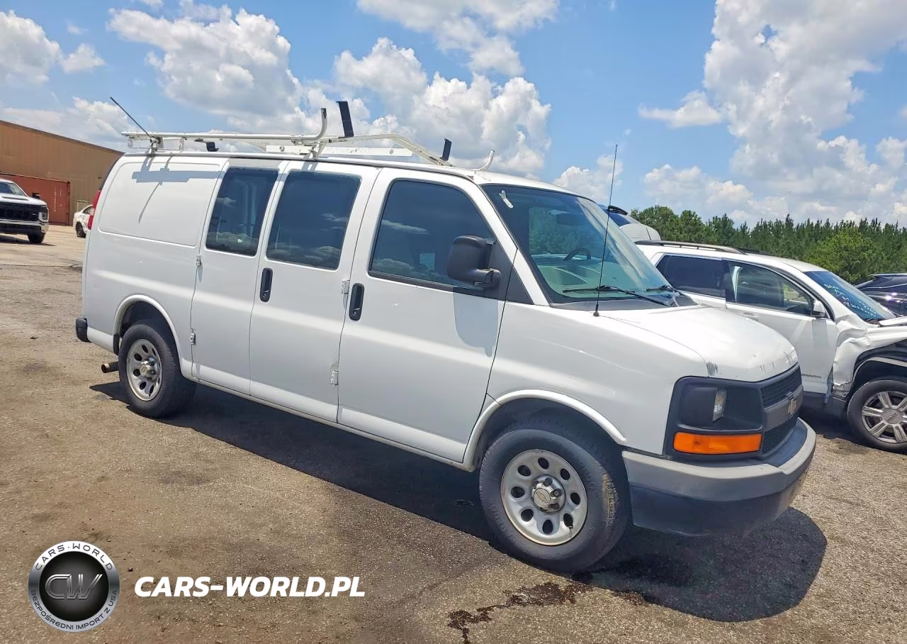 2013 Chevrolet Express G1500 VIN:1GCSGAF46D1111382 - 4