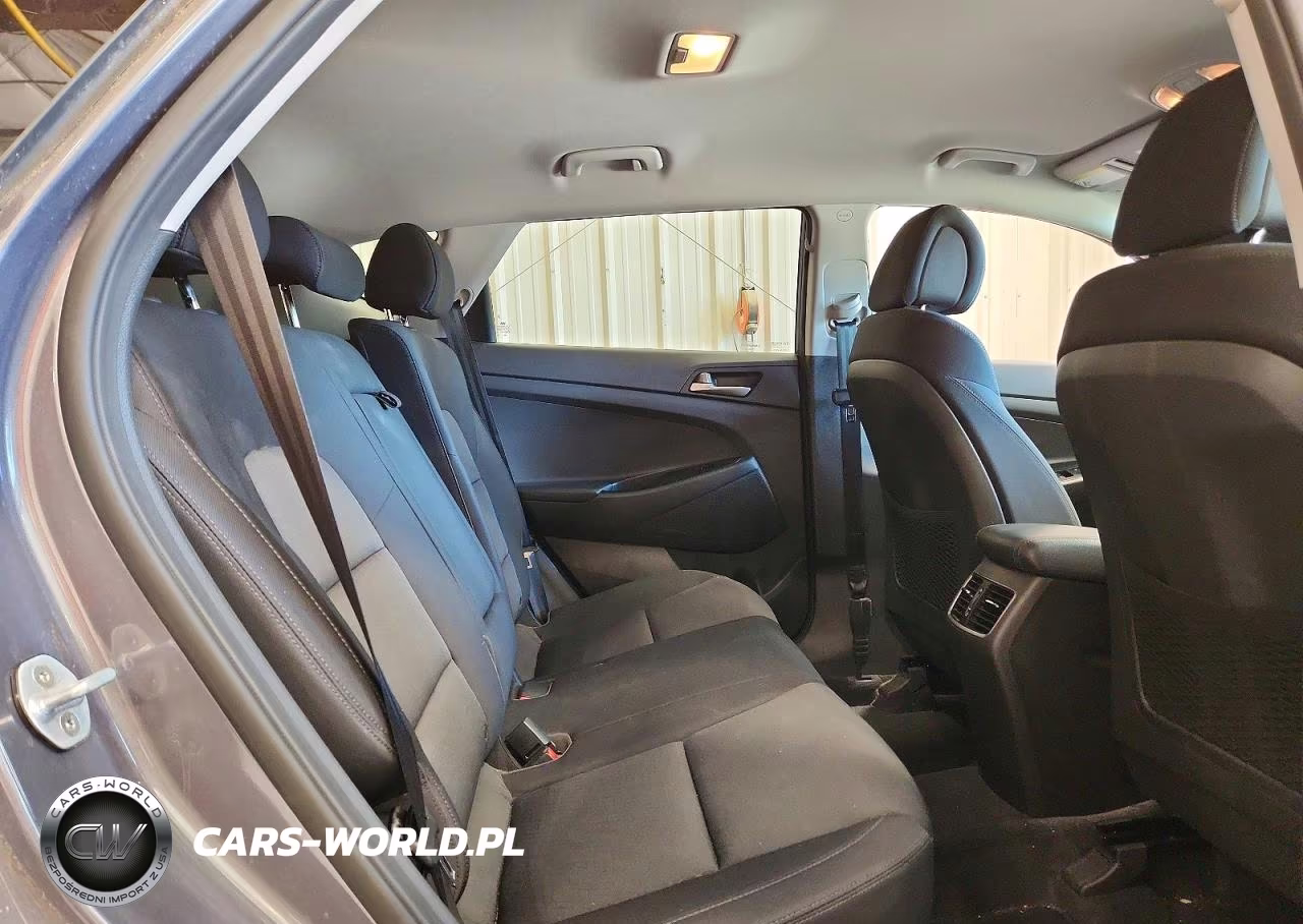 2018 Hyundai Tucson Sport VIN:KM8J3CALXJU762862 - 11