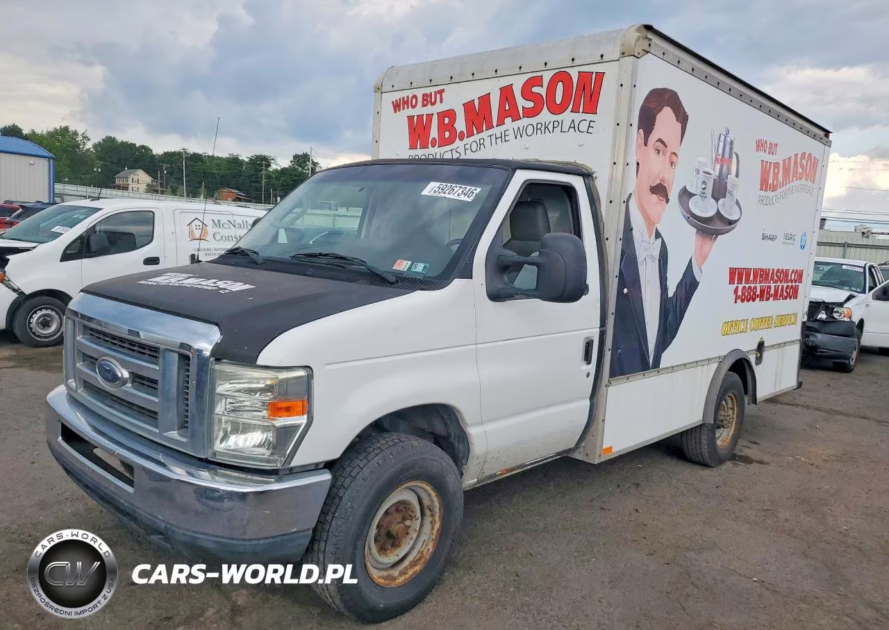 2011 Ford Econoline E350 Super Duty Cutaway Van