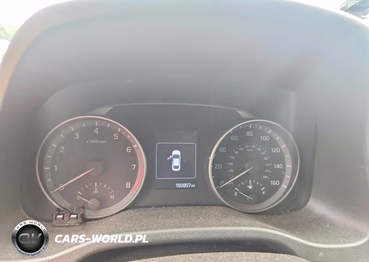 2018 Hyundai Elantra Value Edition VIN:5NPD84LF4JH315941 - 9