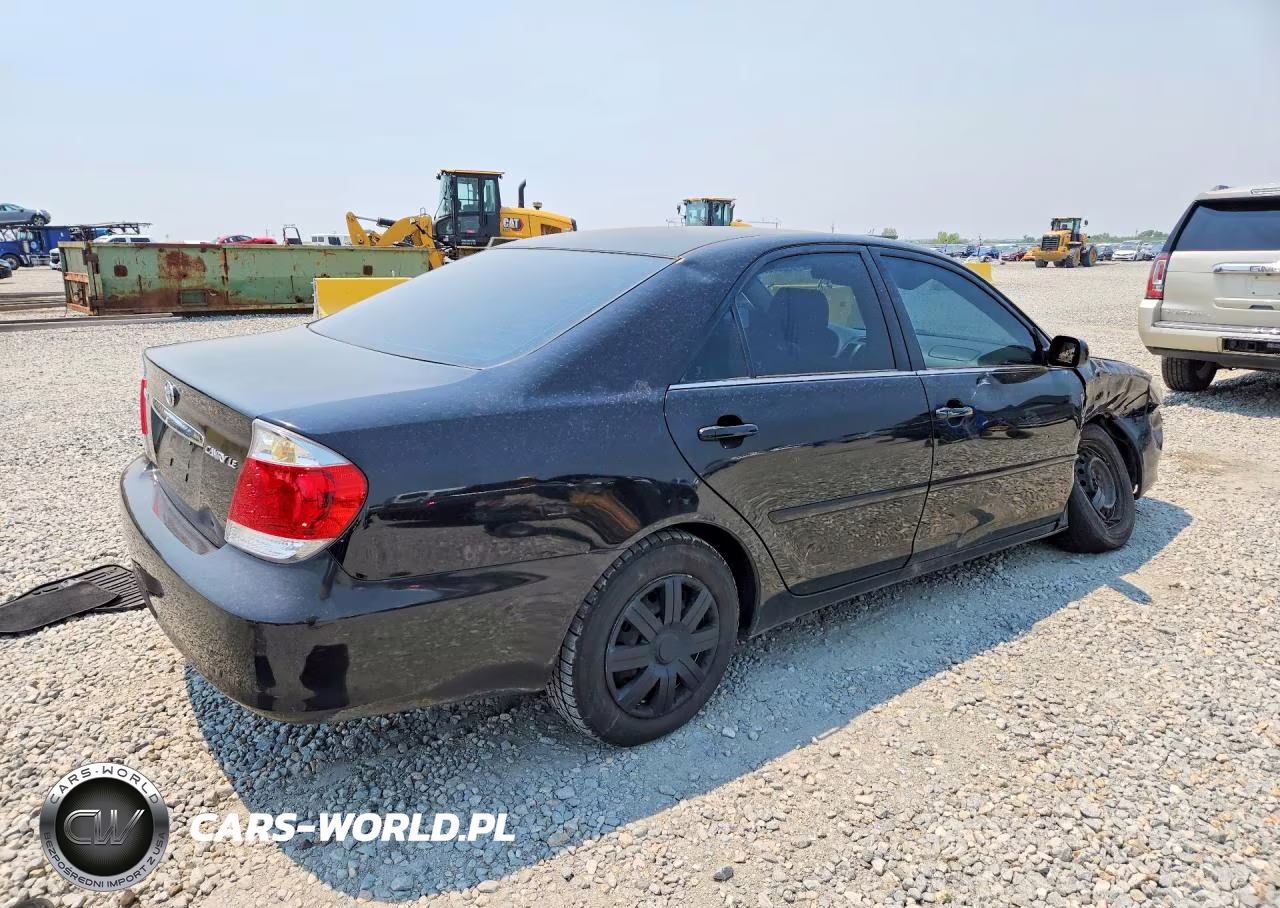 2005 Toyota Camry VIN:4T1BE32K35U612151 - 3