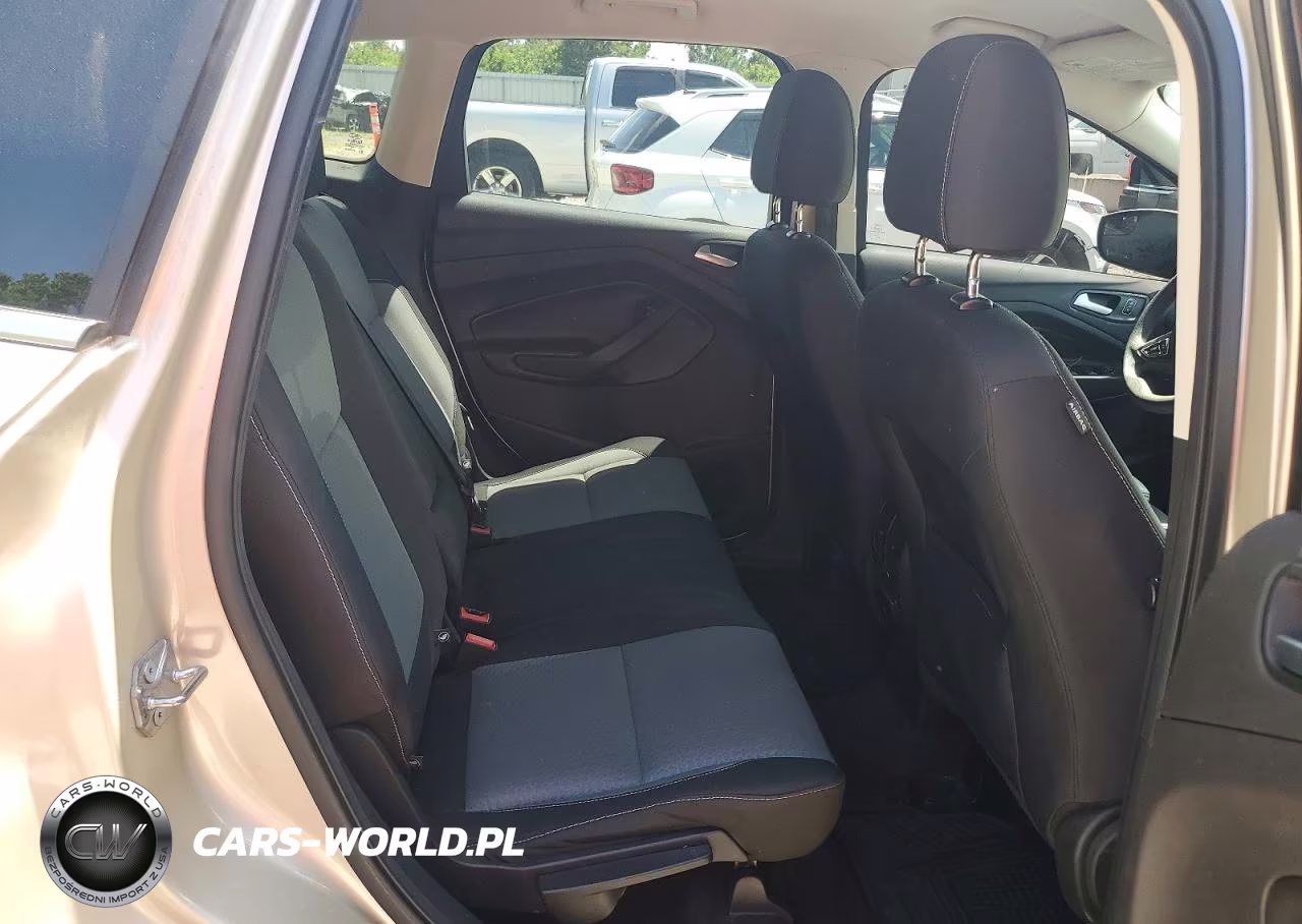 2017 Ford Escape Se VIN:1FMCU0GD1HUC78920 - 10