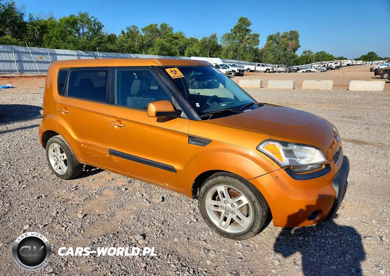 2011 Kia Soul + VIN:KNDJT2A26B7304208 - 4