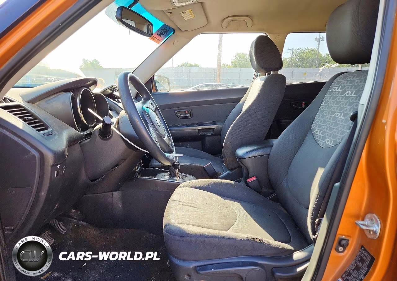 2011 Kia Soul + VIN:KNDJT2A26B7304208 - 7