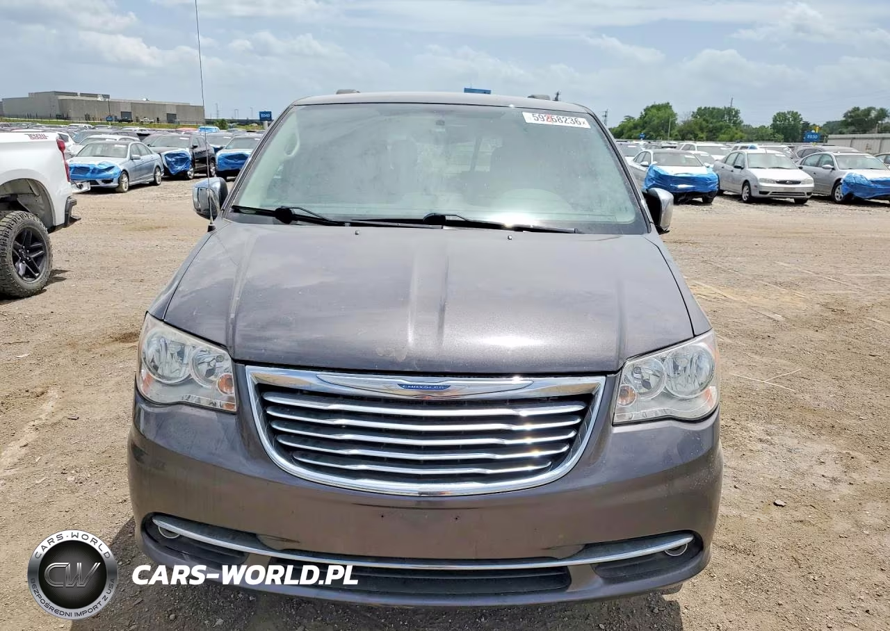 2015 Chrysler Town & Country Touring L VIN:2C4RC1CG1FR572965 - 5