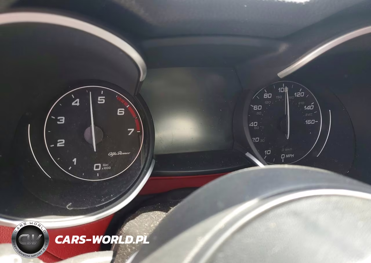 2020 Alfa Romeo Stelvio VIN:ZASPAJAN6L7C75483 - 9