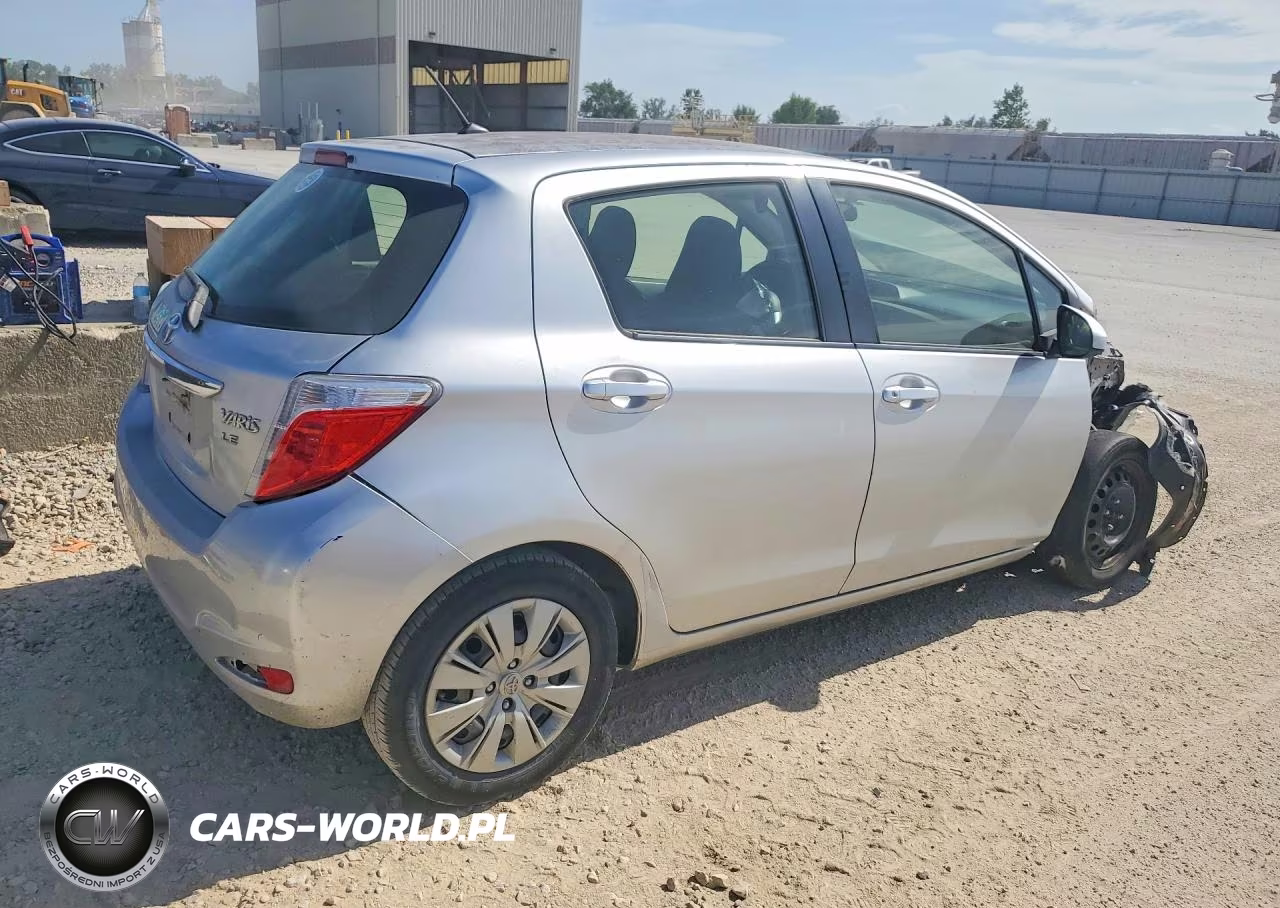2012 Toyota Yaris 5-Door Le VIN:JTDKTUD38CD524196 - 3