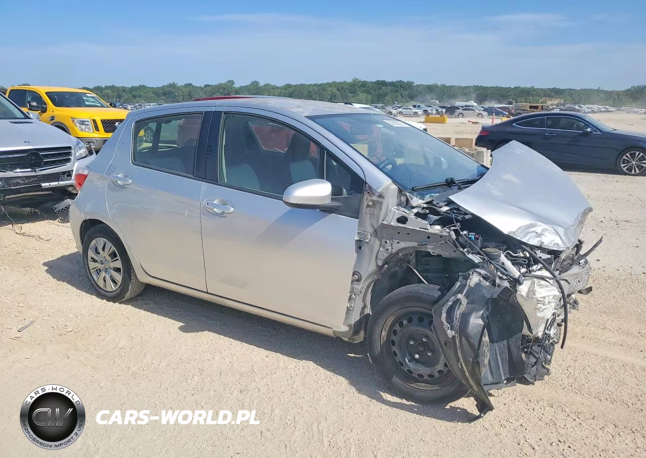 2012 Toyota Yaris 5-Door Le VIN:JTDKTUD38CD524196 - 4