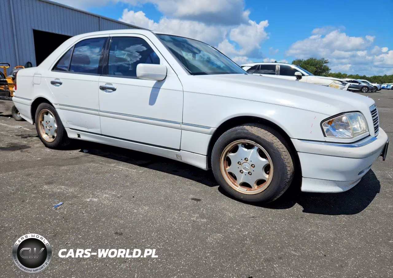 1999 Mercedes-Benz C 230 VIN:WDBHA24G7XA801482 - 4