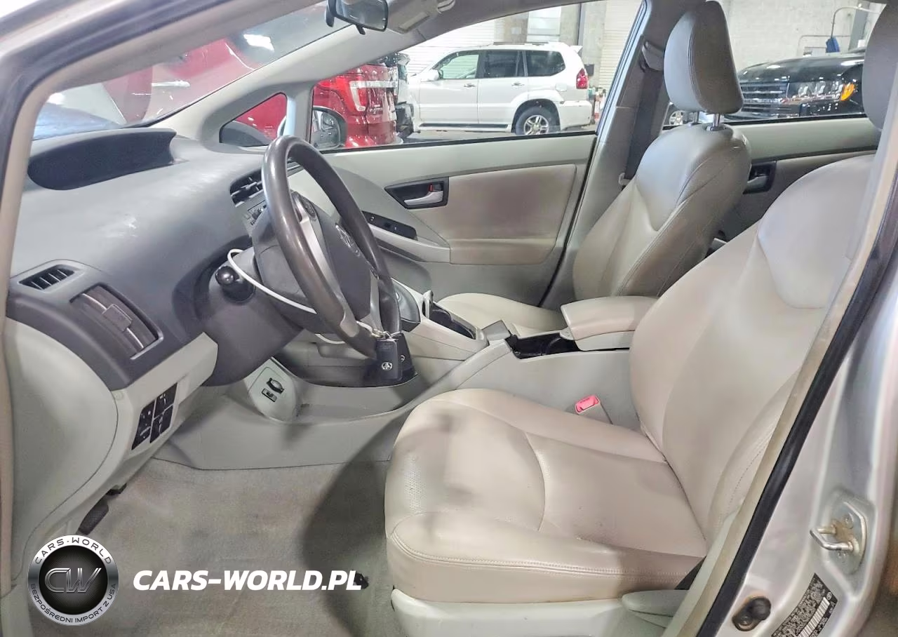 2011 Toyota Prius Two VIN:JTDKN3DU7B5350045 - 7