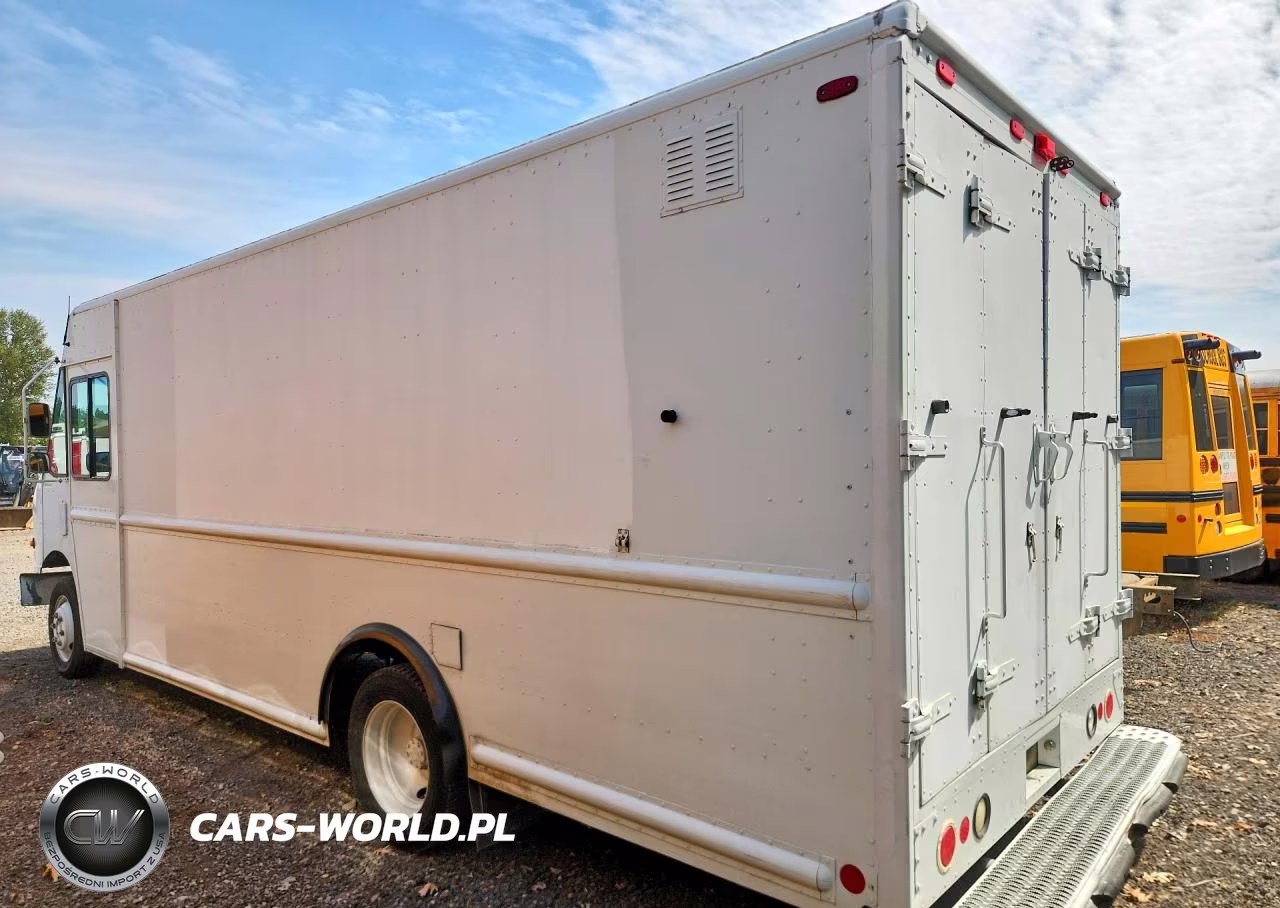 2007 Freightliner Mt45 Chassis Delivery Truck VIN:4UZAANBW27CX54036 - 2