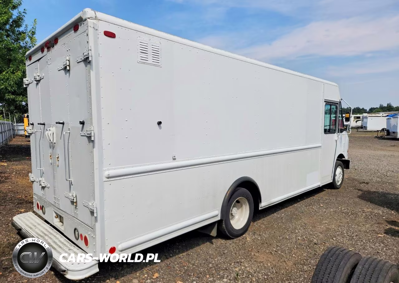 2007 Freightliner Mt45 Chassis Delivery Truck VIN:4UZAANBW27CX54036 - 3