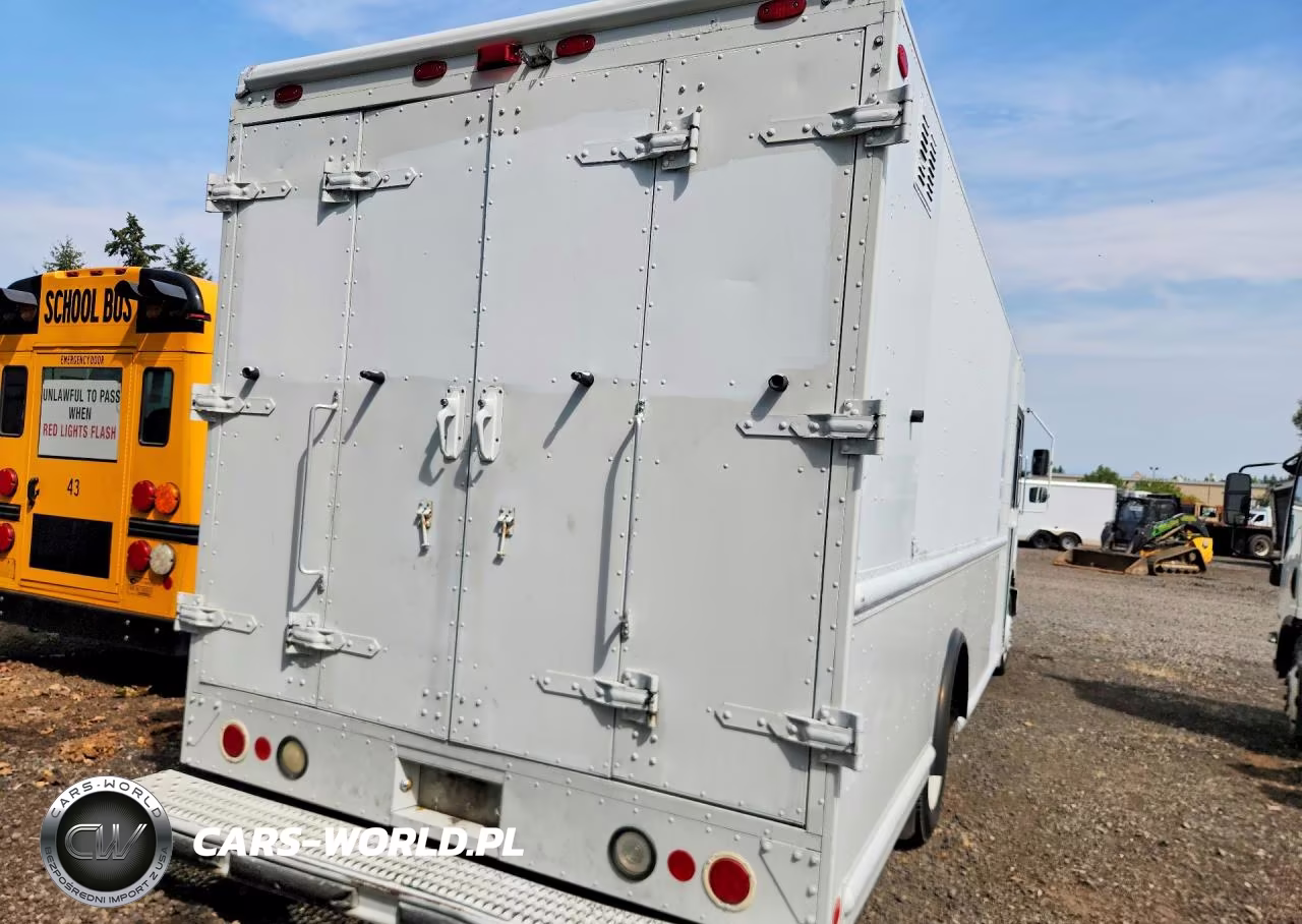 2007 Freightliner Mt45 Chassis Delivery Truck VIN:4UZAANBW27CX54036 - 6