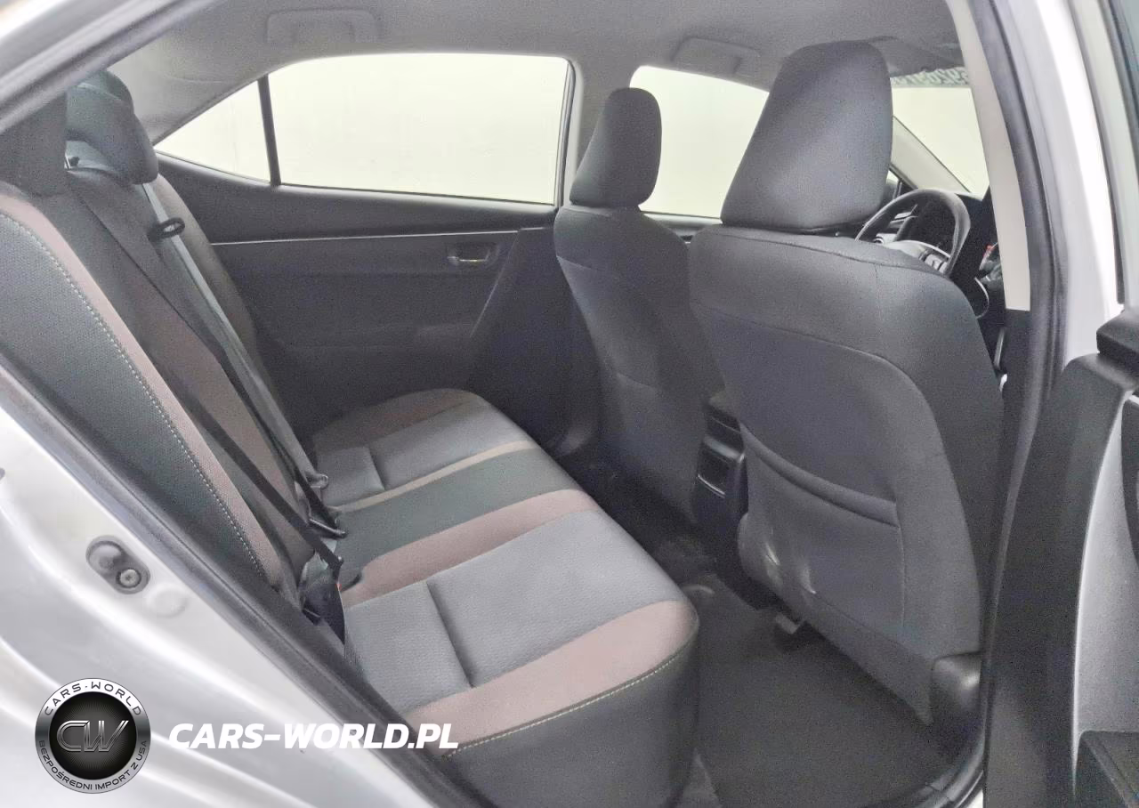 2018 Toyota Corolla Le VIN:2T1BURHE8JC088773 - 10
