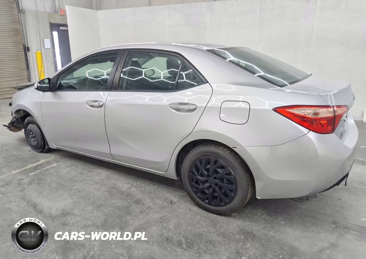 2018 Toyota Corolla Le VIN:2T1BURHE8JC088773 - 2