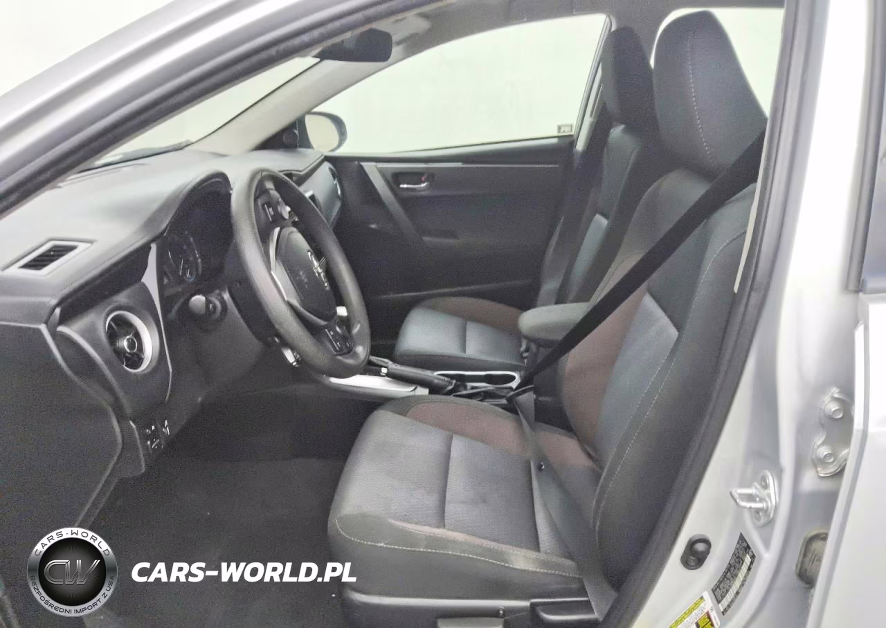 2018 Toyota Corolla Le VIN:2T1BURHE8JC088773 - 7