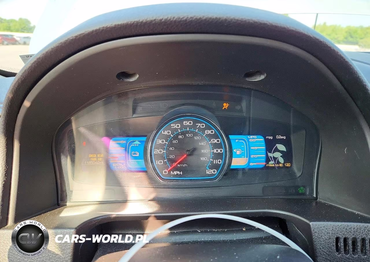 2010 Ford Fusion Hybrid VIN:3FADP0L37AR103765 - 9