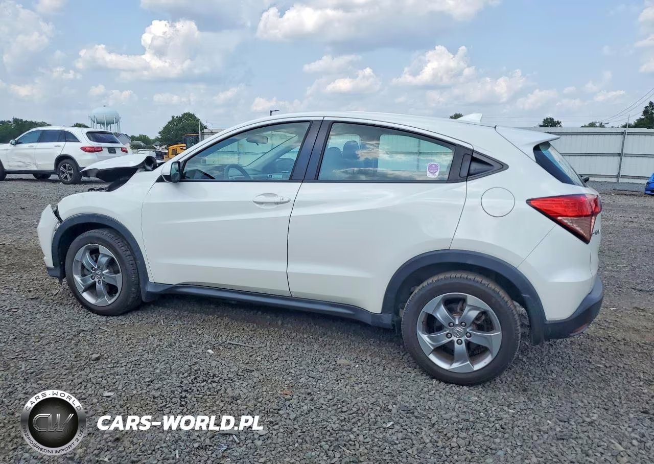 2018 Honda Hr-V Lx VIN:3CZRU6H39JM728244 - 2