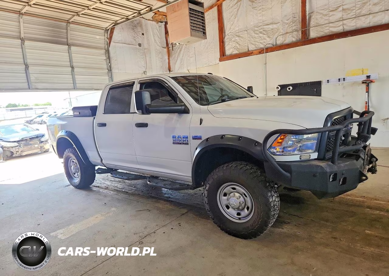 2018 Ram 2500 St VIN:3C6TR5CT8JG306678 - 4