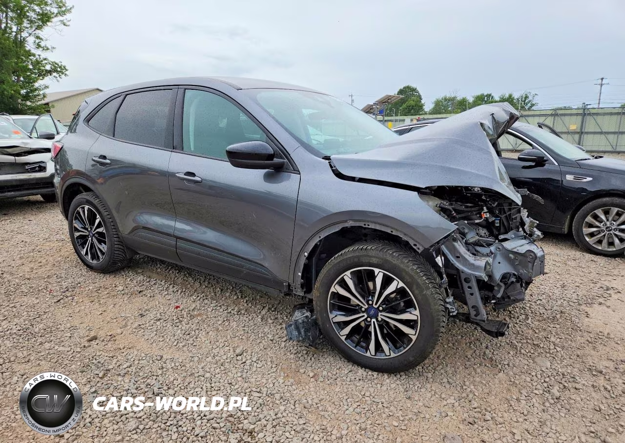 2021 Ford Escape Se VIN:1FMCU9G66MUB17530 - 4