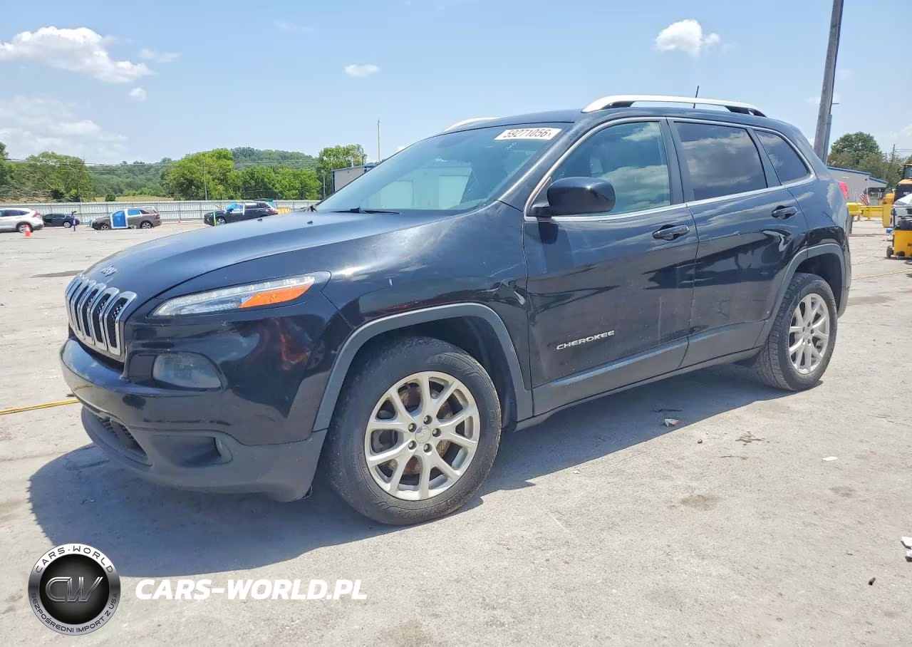 2018 Jeep Cherokee Latitude Plus VIN:1C4PJLLB7JD604357 - 1
