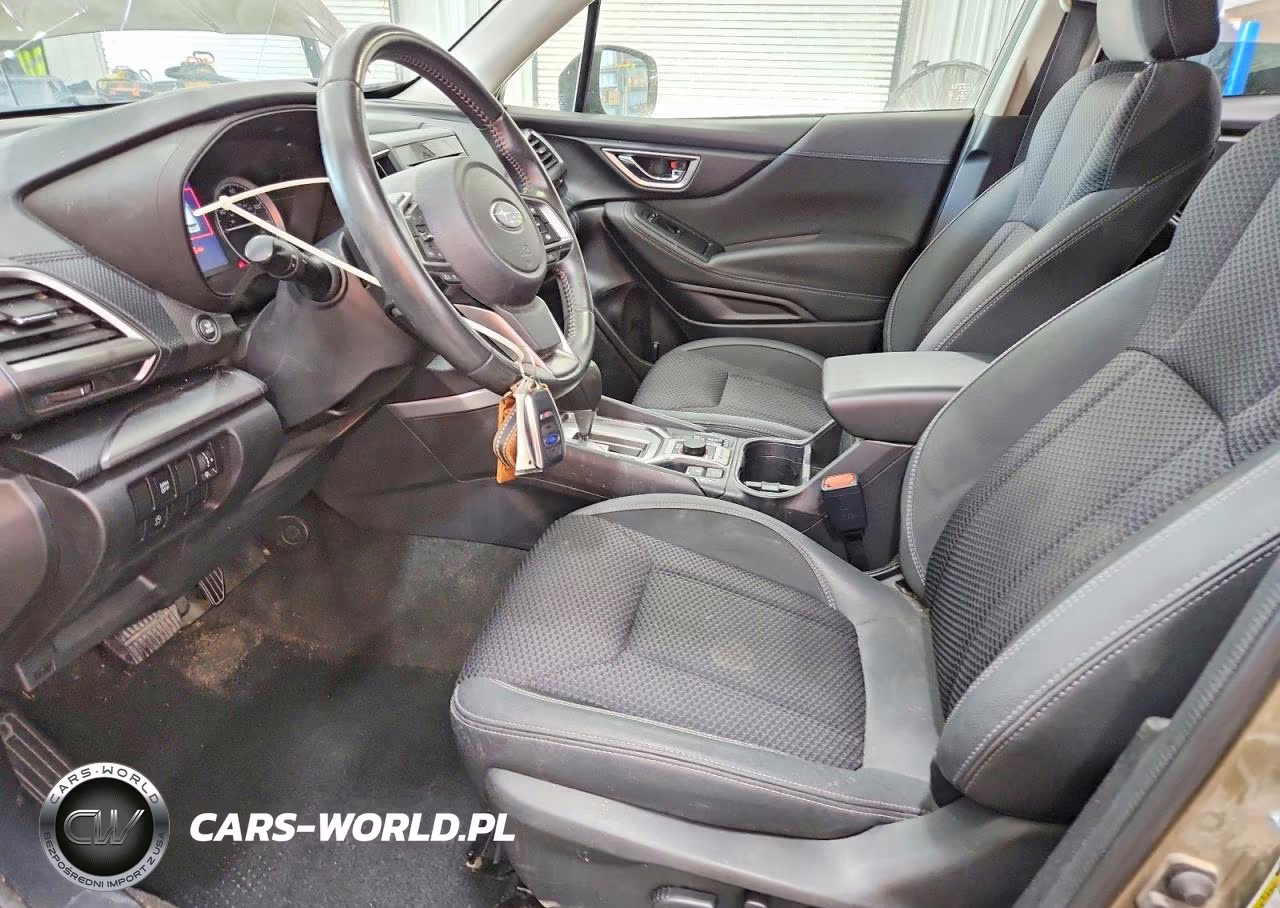 2023 Subaru Forester Premium VIN:JF2SKADC7PH520965 - 7
