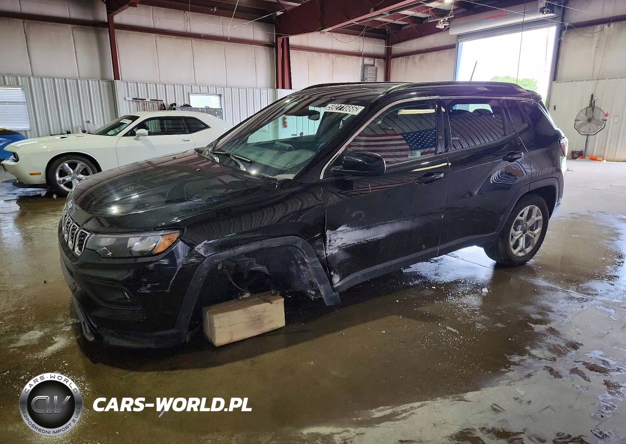 2025 Jeep Compass Latitude – zdjęcie 1 z 14