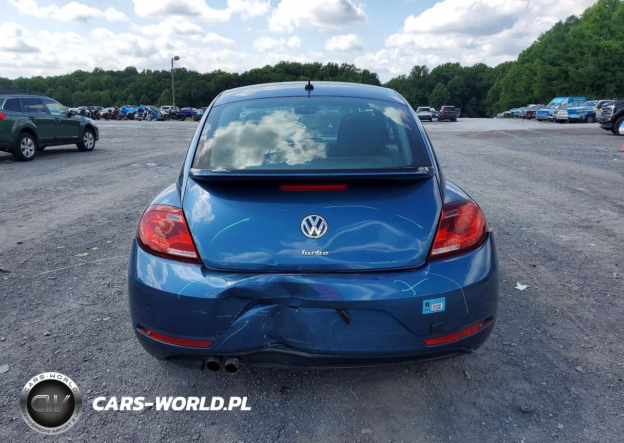 2018 Volkswagen Beetle S-Coast VIN:3VWFD7AT6JM714355 - 6