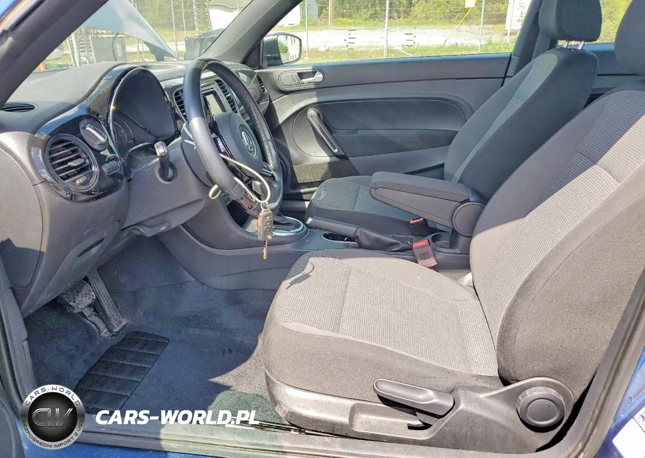 2018 Volkswagen Beetle S-Coast VIN:3VWFD7AT6JM714355 - 7