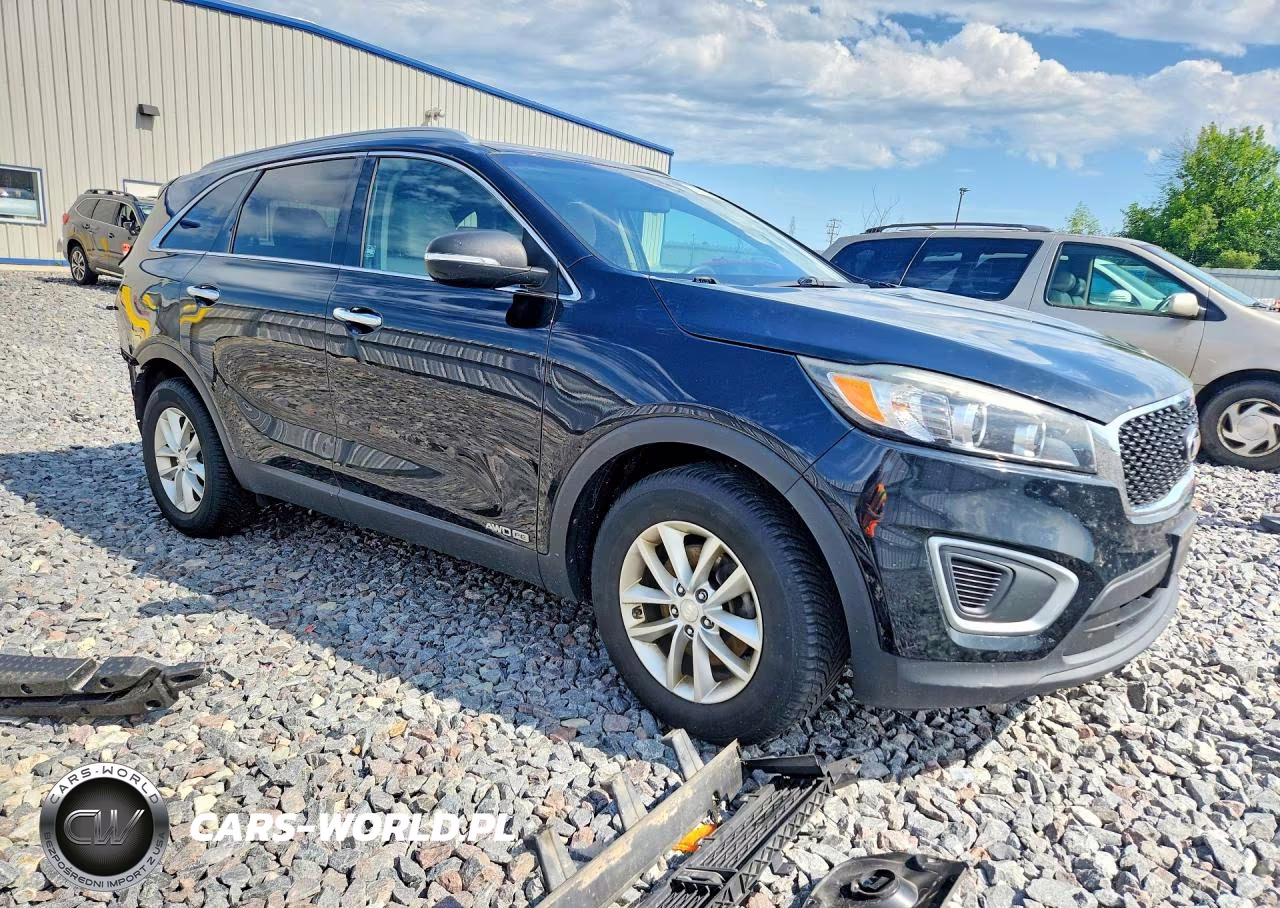 2016 Kia Sorento Lx V6 VIN:5XYPGDA51GG061275 - 4