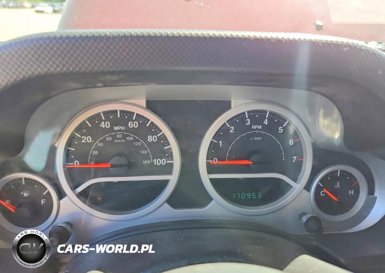 2007 Jeep Wrangler Sahara VIN:1J4GA59147L118267 - 9