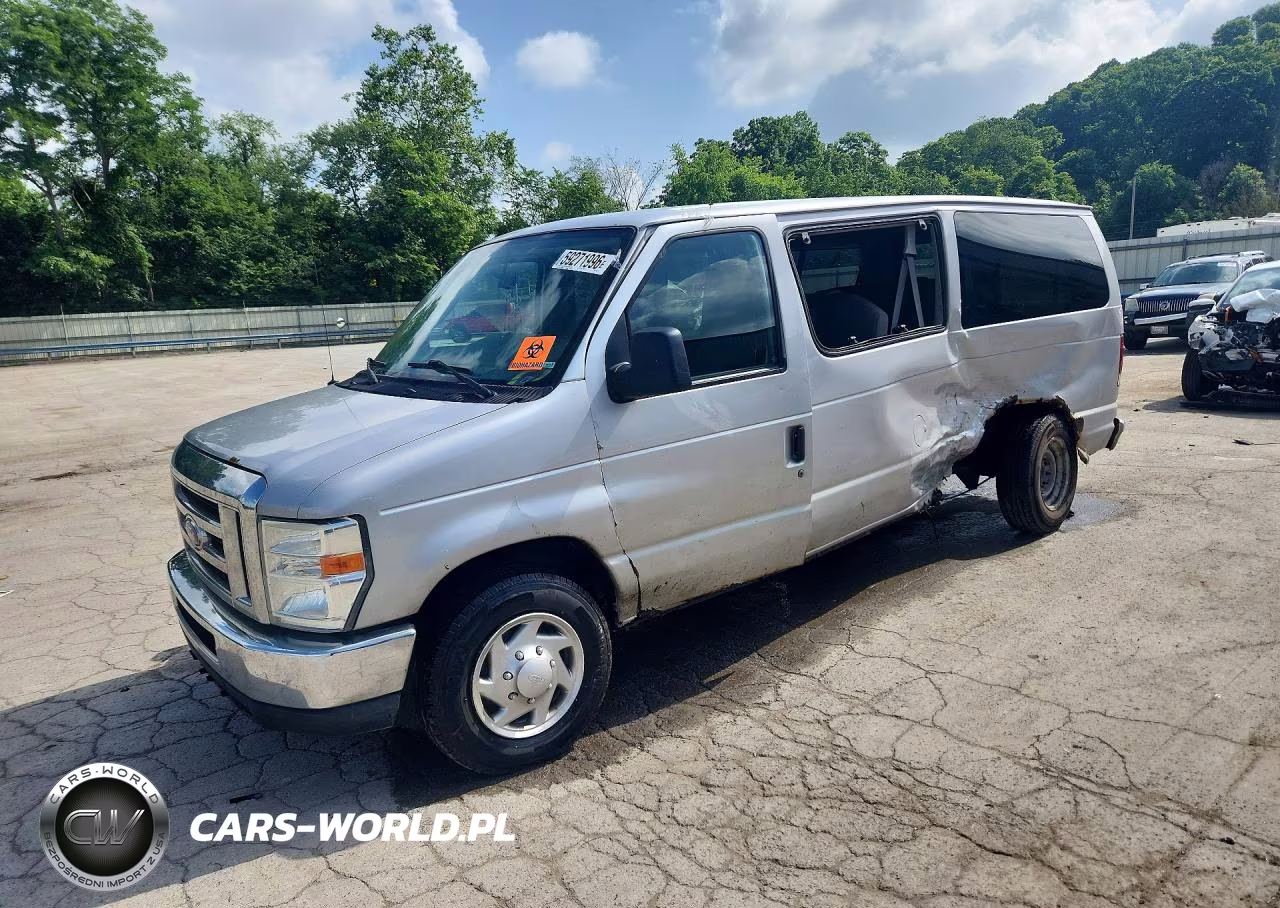2013 Ford Econoline E350 Super Duty Wagon