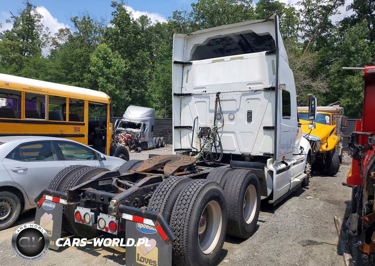 2017 International Prostar Semi Truck VIN:3HSDJAPR9HN642316 - 3