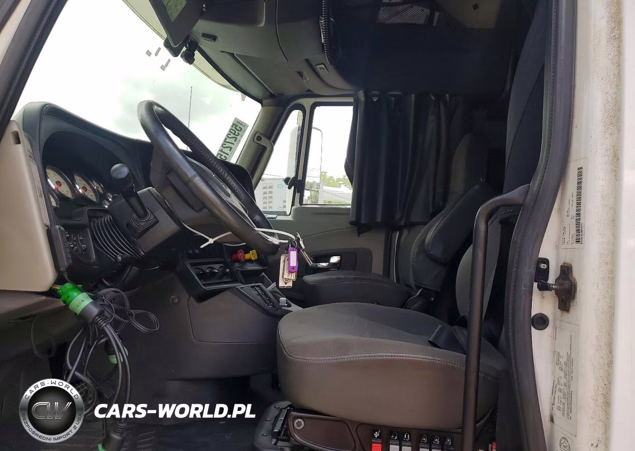 2017 International Prostar Semi Truck VIN:3HSDJAPR9HN642316 - 7
