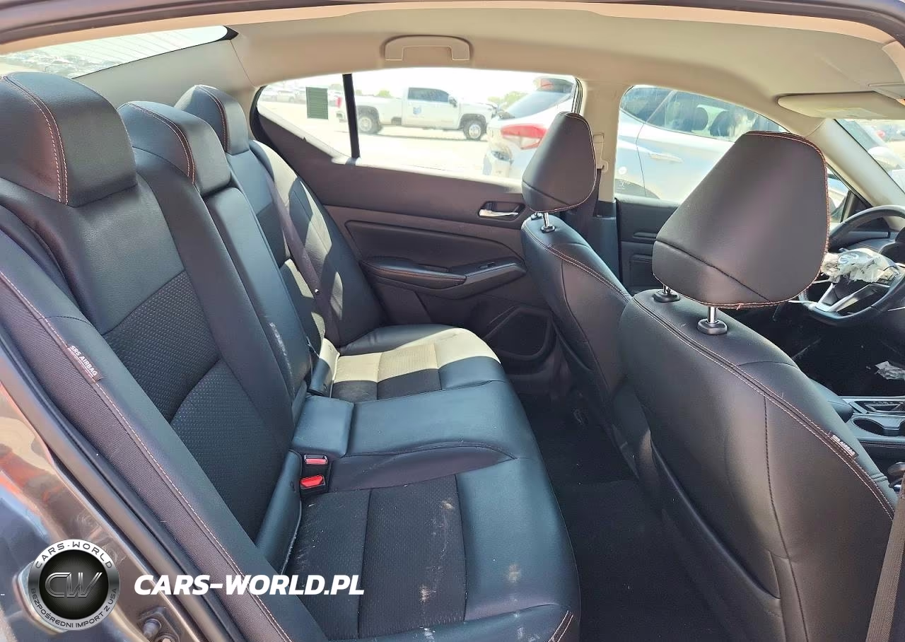 2019 Nissan Altima Sr VIN:1N4BL4CW9KN320713 - 10